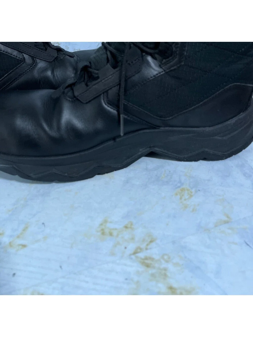 Under Armour wear toebox